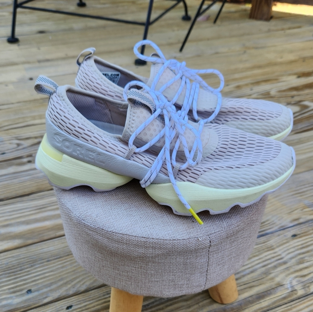 Sorel Kinetic Impact Beige Sneaker - Picture 8 of 9